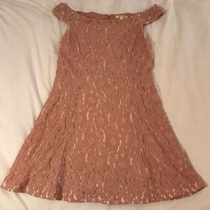 Francesca’s beautiful floral pink dress 💗